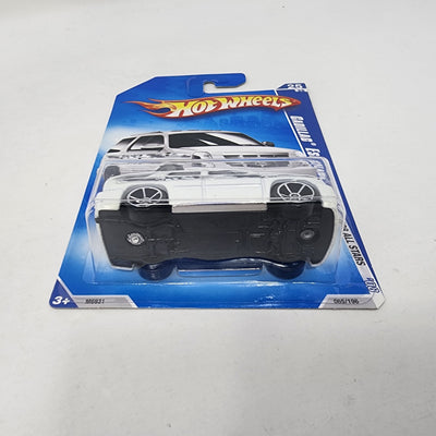 Cadillac Escalade * WHITE * Hot Wheels 2008