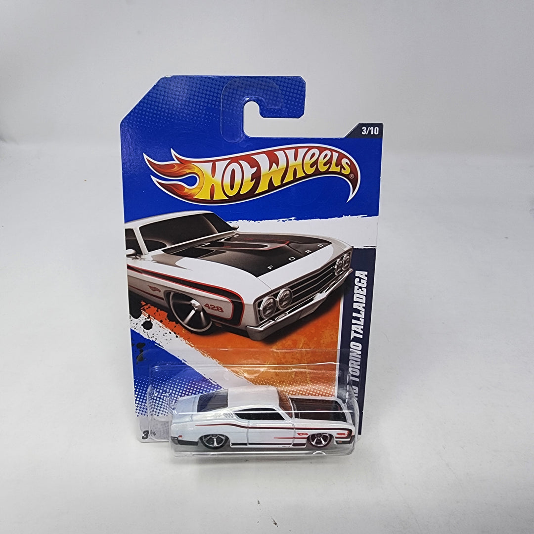 69 Ford Torino Talladega #103 * WHITE * Hot Wheels 2011