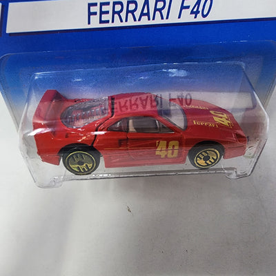 Ferrari F40 #13582 * Hot Wheels Blue Card International Card