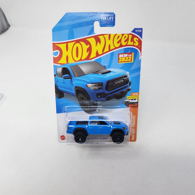 '20 Toyota Tacoma #72 * Blue * Hot Wheels 2012
