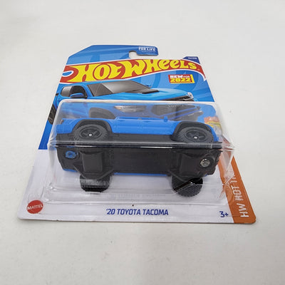 '20 Toyota Tacoma #72 * Blue * Hot Wheels 2012