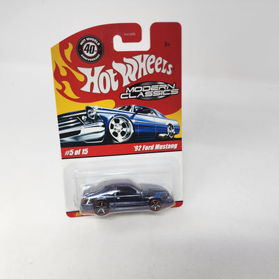'92 Ford Mustang #5 * Hot Wheels Modern Classics