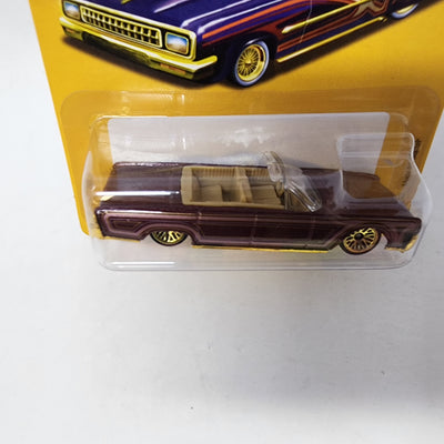 Lincoln Continental * Hot Wheels Lowriders Series