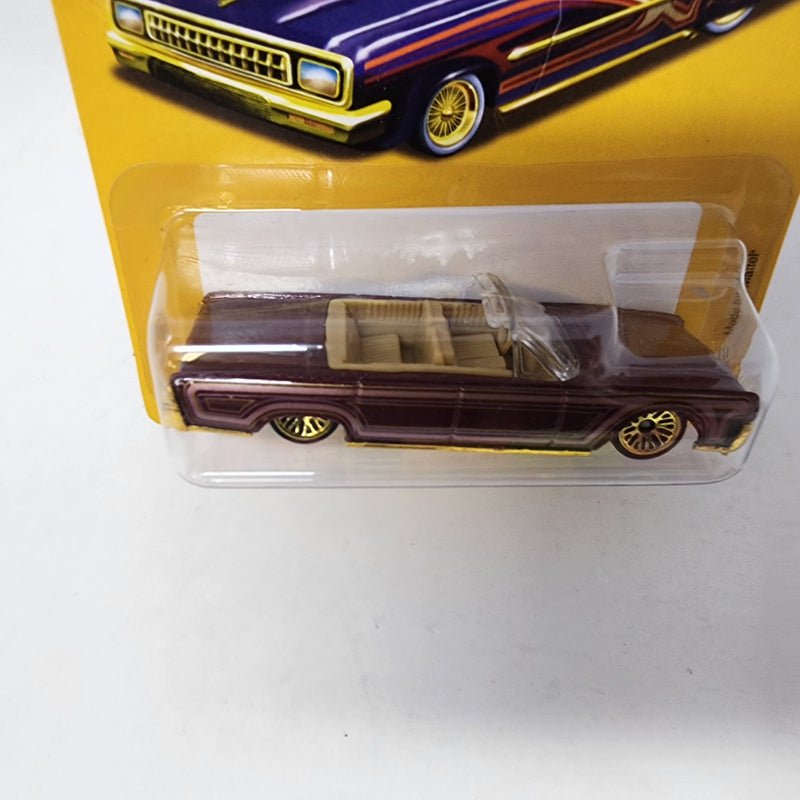 Lincoln Continental * Hot Wheels Lowriders Series