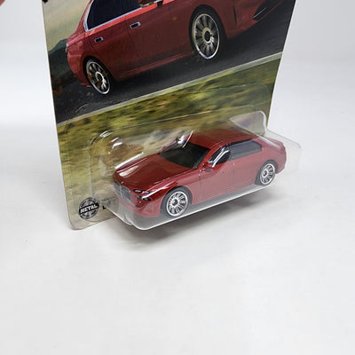 2024 BMW 7-Series #100 * 2025 Matchbox Basic Mainline Case G