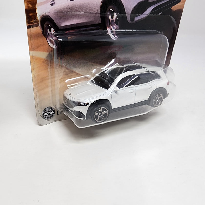 2024 Mercedes-Benz EQB * White * 2025 Matchbox Basic Mainline Case G