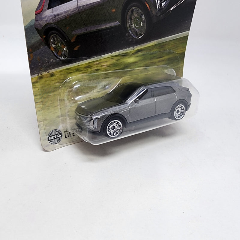 2024 Cadillac LYRIQ * Silver * 2025 Matchbox Basic Mainline Case G