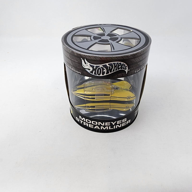 Mooneyes Streamliner * Hot Wheels Oil Can