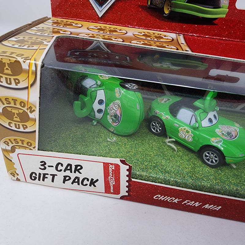 3-Car Gift Pack Race O Rama Chick Hicks & Pit Crew * Disney Pixar CARS