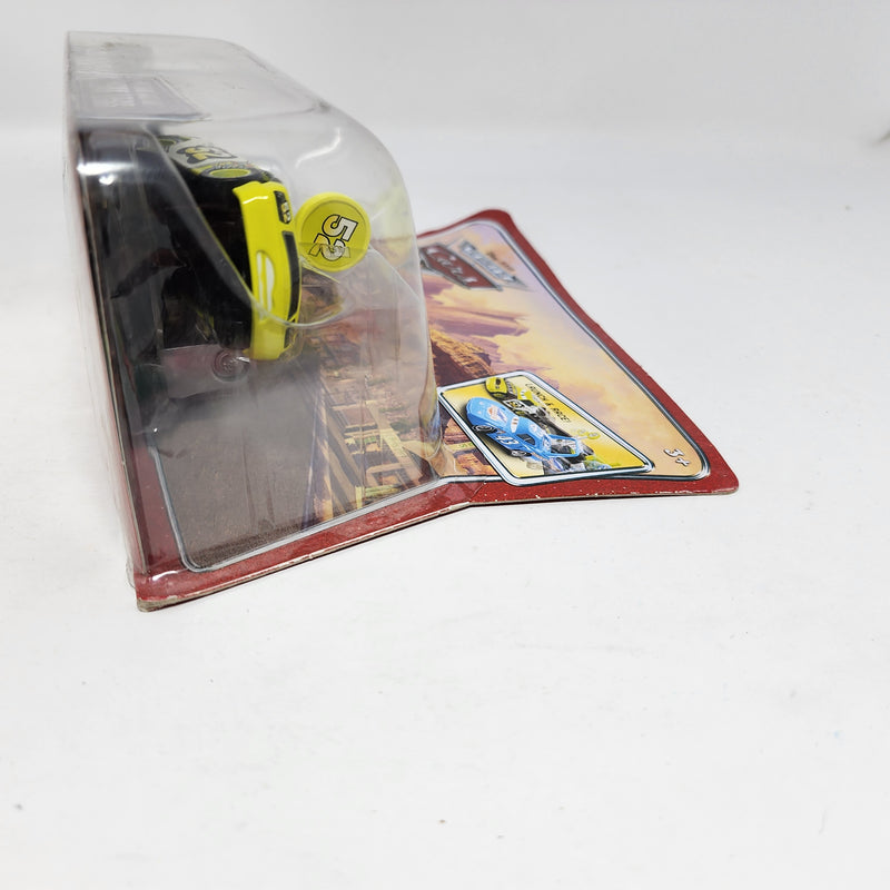 Leak Less Pit Row Race-Off * Disney Pixar The World of CARS