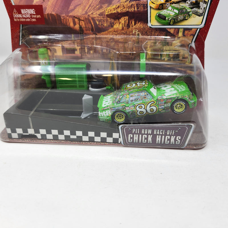 Chick Hicks Pit Row Race-Off * Disney Pixar The World of CARS
