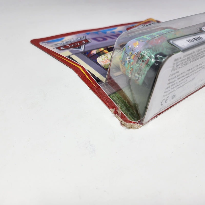 Fillmore & Whitewalls McQueen * Disney Pixar The World of CARS  Movie Moments Race O Rama