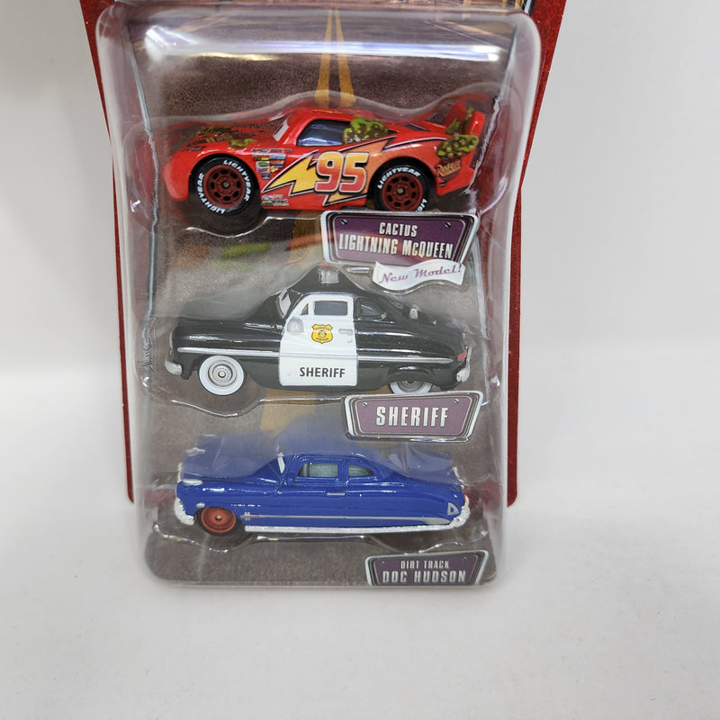 Dirt Track Gift Pack * Disney Pixar The World of CARS