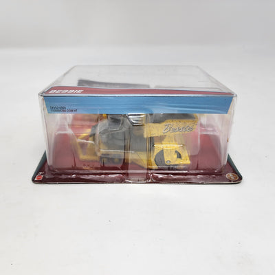 Bessie Sheriff's Impound Lot * Disney Pixar CARS * Deluxe Series