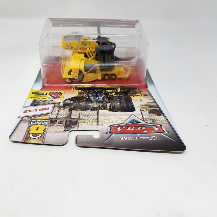 Bessie Sheriff's Impound Lot * Disney Pixar CARS * Deluxe Series