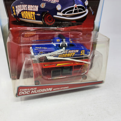 Fabulous Doc Hudson with Stand Pit Crew * Disney Pixar CARS * Deluxe
