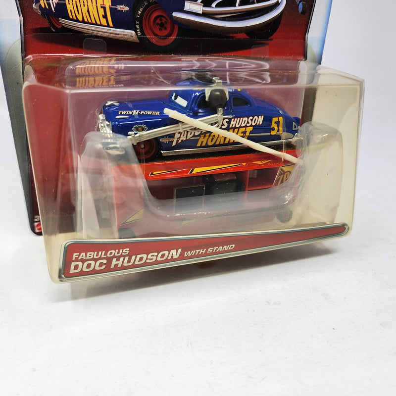 Fabulous Doc Hudson with Stand Pit Crew * Disney Pixar CARS * Deluxe