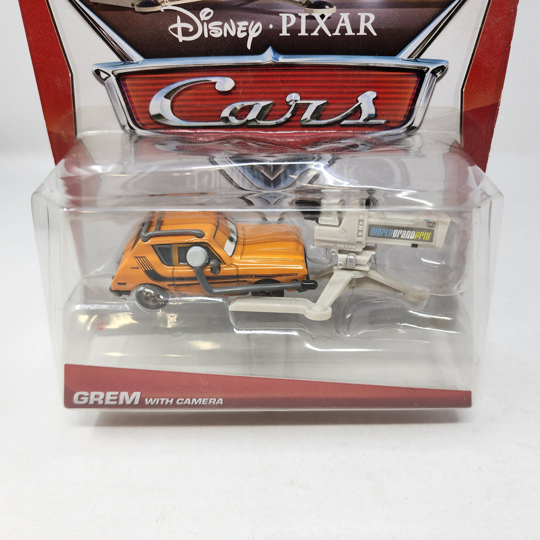 Grem with Camara * Disney Pixar CARS * Deluxe – Wheelcollectors LLC