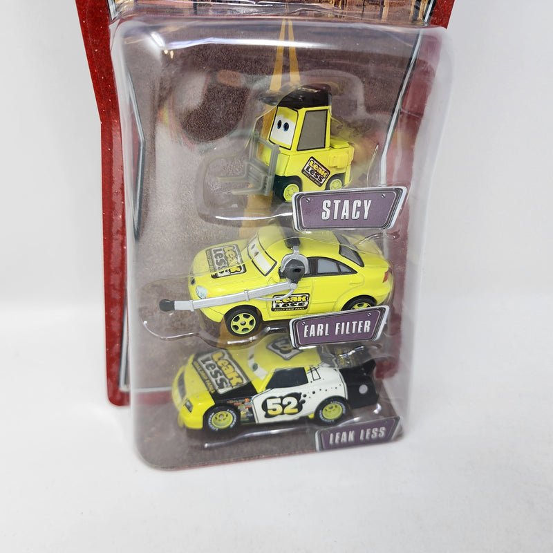 Team Leak Less Gift Pack * Disney Pixar The World of CARS