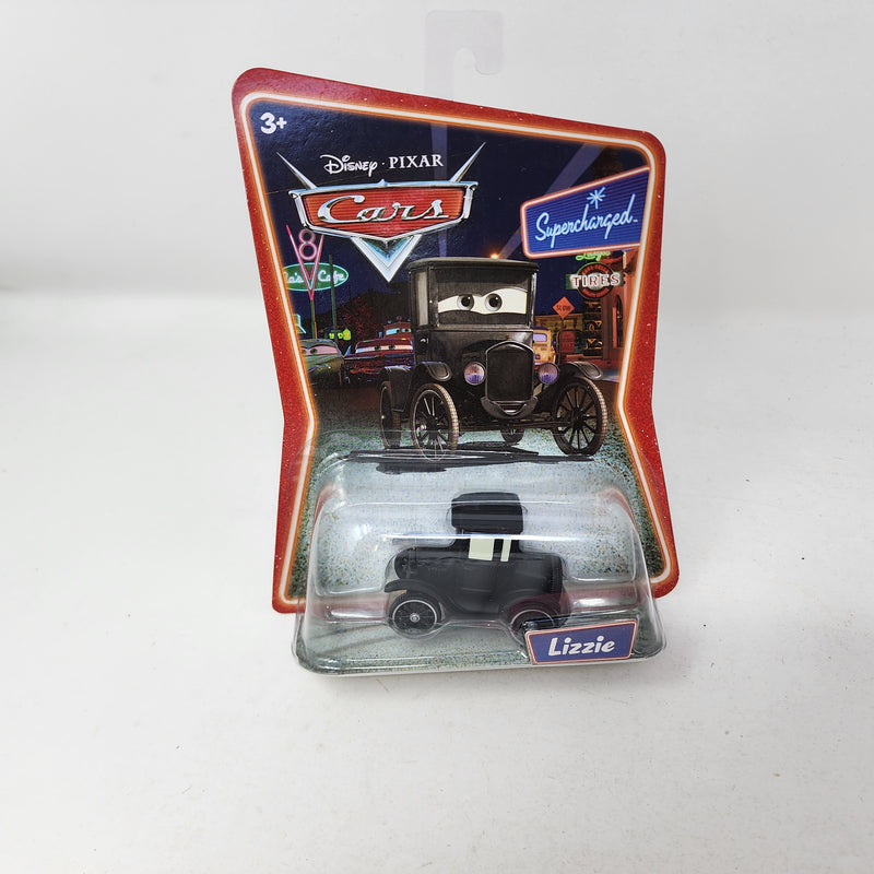 Lizzie * Disney Pixar CARS Supercharged
