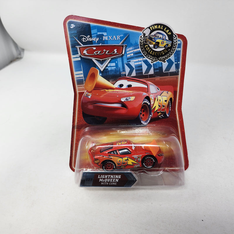 Lightning McQueen with Cone 127 * Disney Pixar The World of CARS * Final Lap Collection