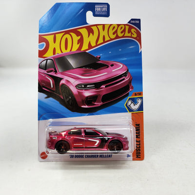 '20 Dodge Charger Hellcat #240 * SUPER Treasure Hunt * 2025 Hot Wheels  NEW! N Case