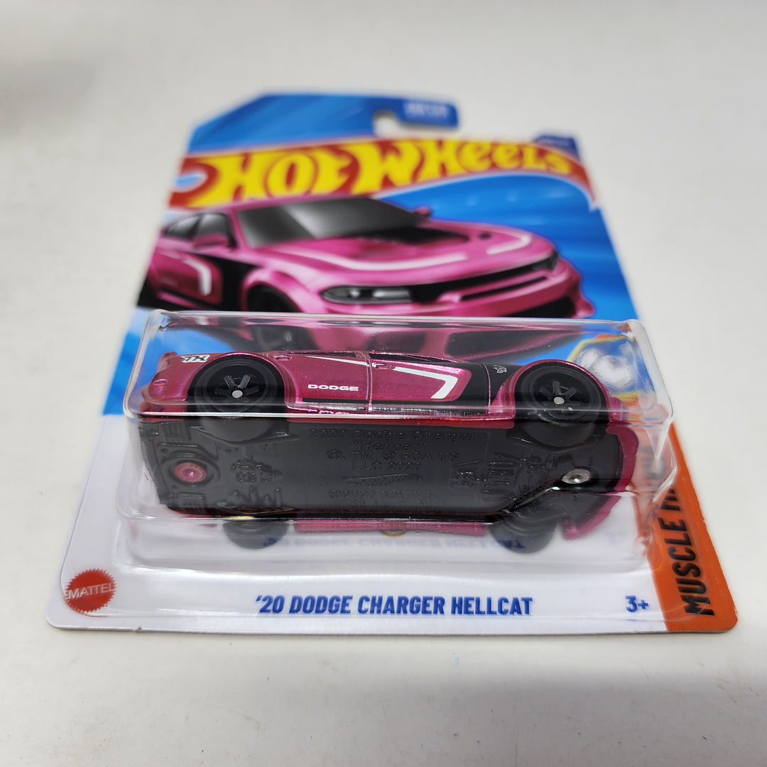 20 Dodge Charger Hellcat #240 * SUPER Treasure Hunt * 2025 Hot
