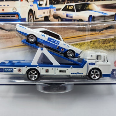 '65 Ford Galaxie & Ford C-800 * Hot Wheels Car Culture Team Transport * Bad Card