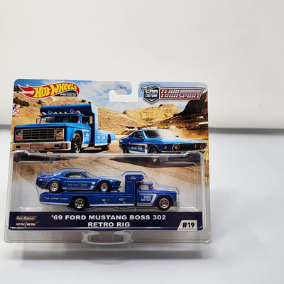 '69 Ford Mustang Boss 302 & Retro Rig #19 * Hot Wheels Team Transport Car Culture