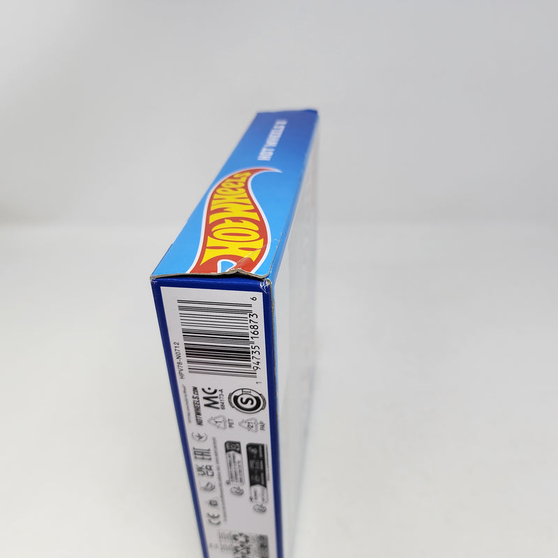 8 Pack with Black Porsche * Hot Wheels 8 Pack