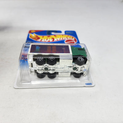 Hiway Hauler NYC Twin Towers * Hot Wheels Blue Card
