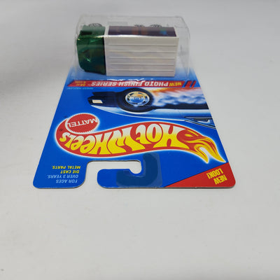 Hiway Hauler NYC Twin Towers * Hot Wheels Blue Card