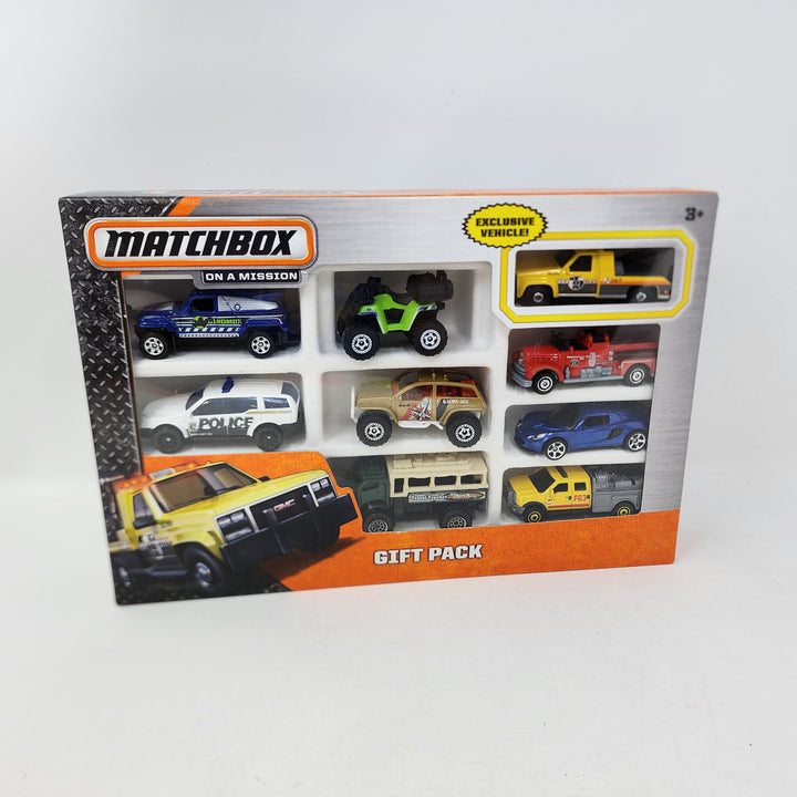 MATCHBOX コレクターズシリーズ 9台セット Matchbox Kids Toy 9-Pack Vehicles: Themed Cars or Trucks, 1:64