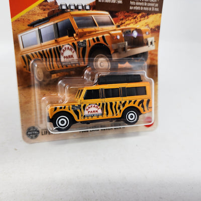 1966 Land Rover GEN II #82 * Orange * 2025 Matchbox Case M