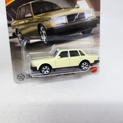 1986 Volvo 240 #122 * Yellow * 2025 Matchbox Case M