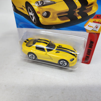'96 Dodge Viper GTS #176 * Yellow * 2025 Hot Wheels  NEW! Case Q
