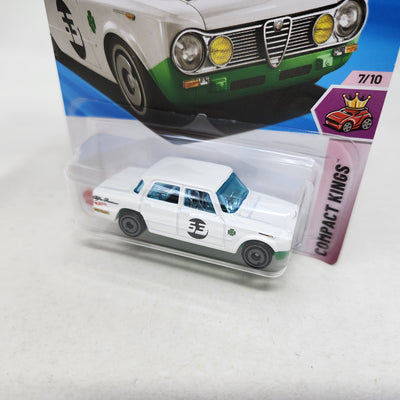 Alfa Romeo Giulia TI Super #195 * WHITE * 2025 Hot Wheels  NEW! Case Q