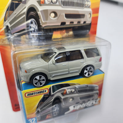 Lincoln Navigator 32 * Matchbox Superfast