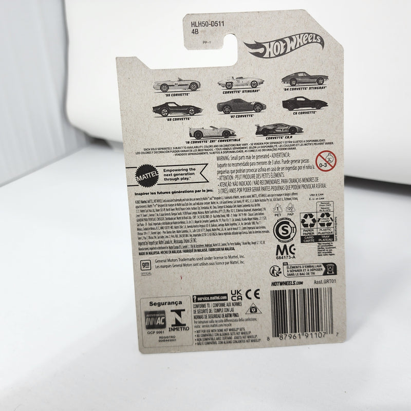 Corvette Stingray * White * Hot Wheels 70th Anniversary Corvette