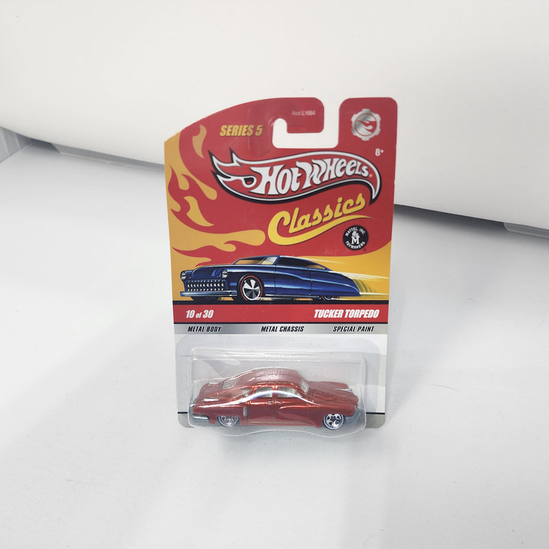 Tucker Torpedo 10 * Hot Wheels Classics