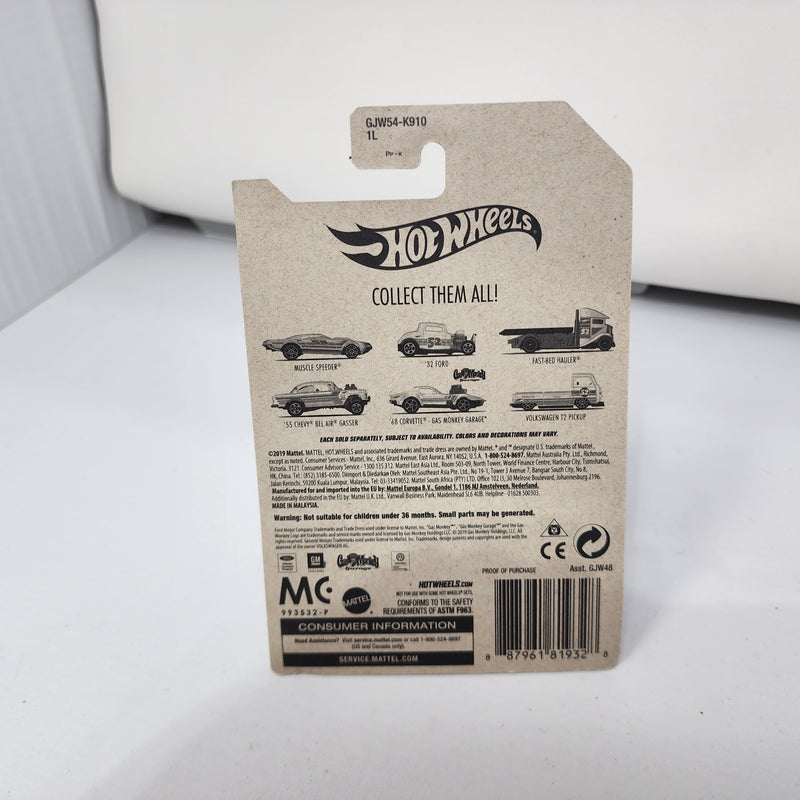 Volkswagen T2 Pickup * Hot Wheels  52nd Anniversary Pearl & Chrome