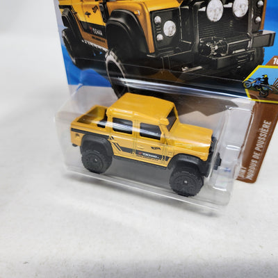 '15 Land Rover Defender Double Cab #179 * Yellow * 2025 Hot Wheels
