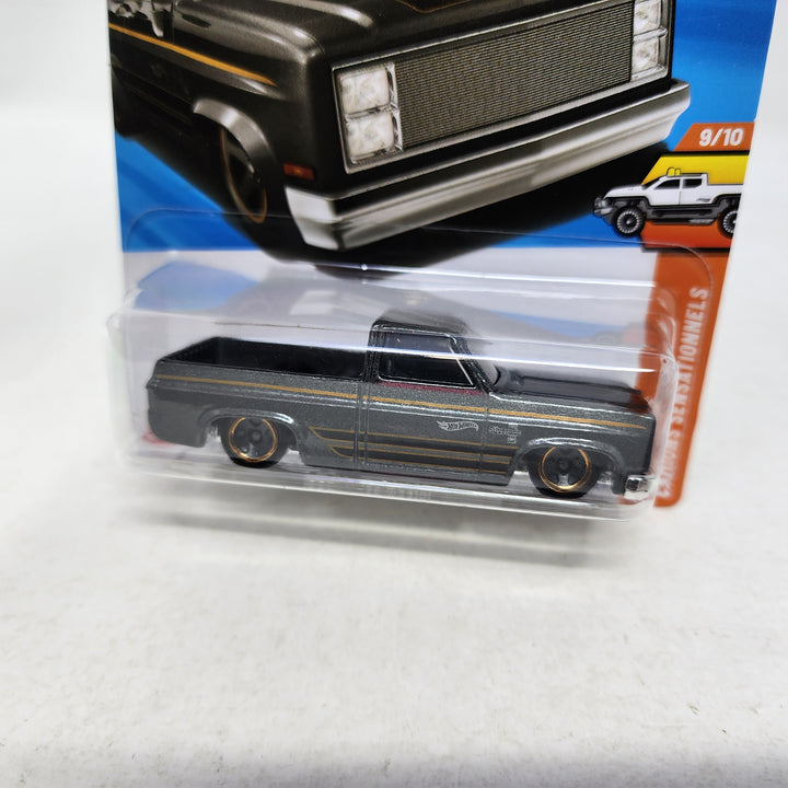 83 Chevy Silverado #157 * BLACK * 2025 Hot Wheels