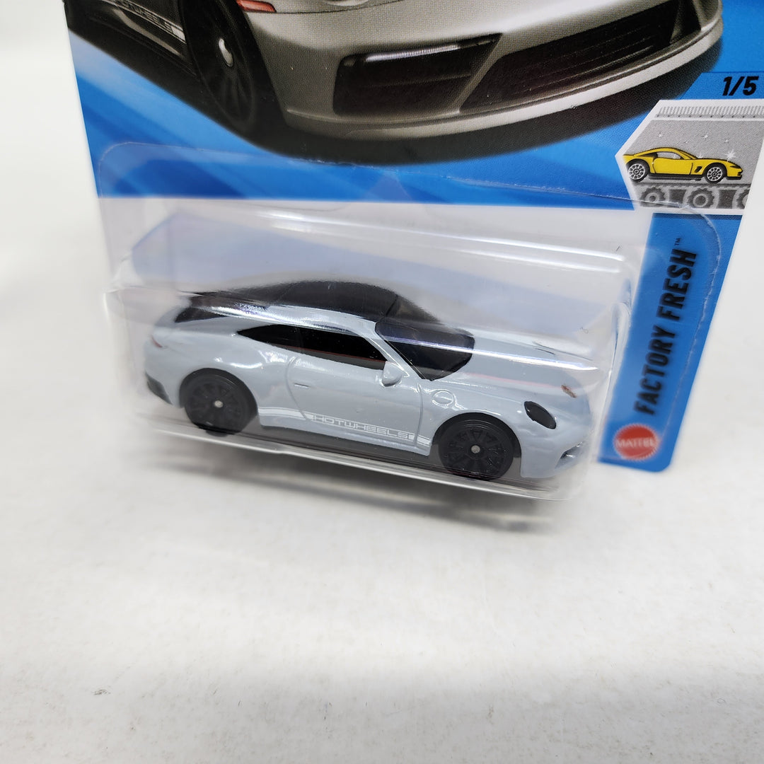 Porsche 911 Carrera T #15 * Grey * 2026 Hot Wheels