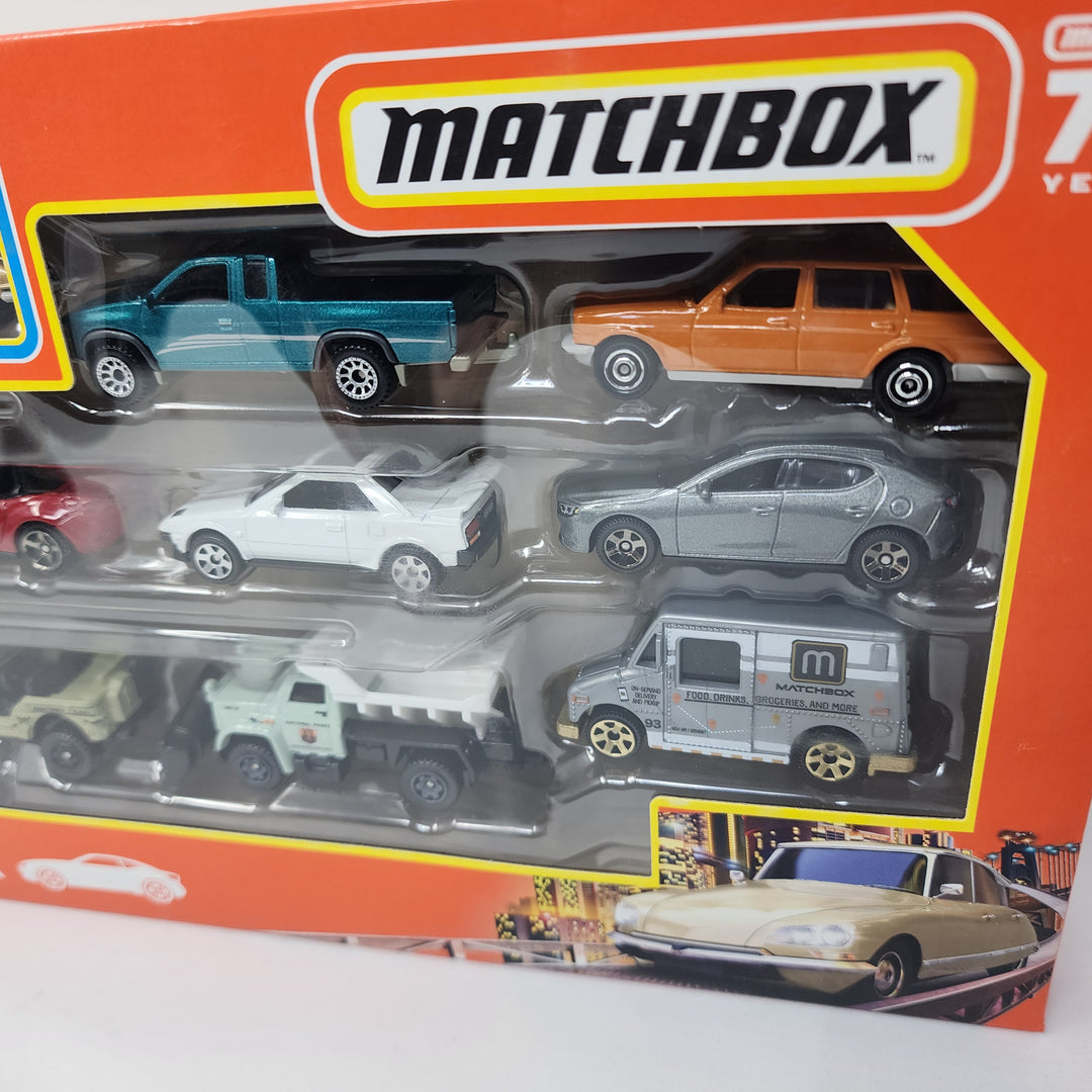MATCHBOX コレクターズシリーズ 9台セット Matchbox Kids Toy 9-Pack Vehicles: Themed Cars or Trucks, 1:64