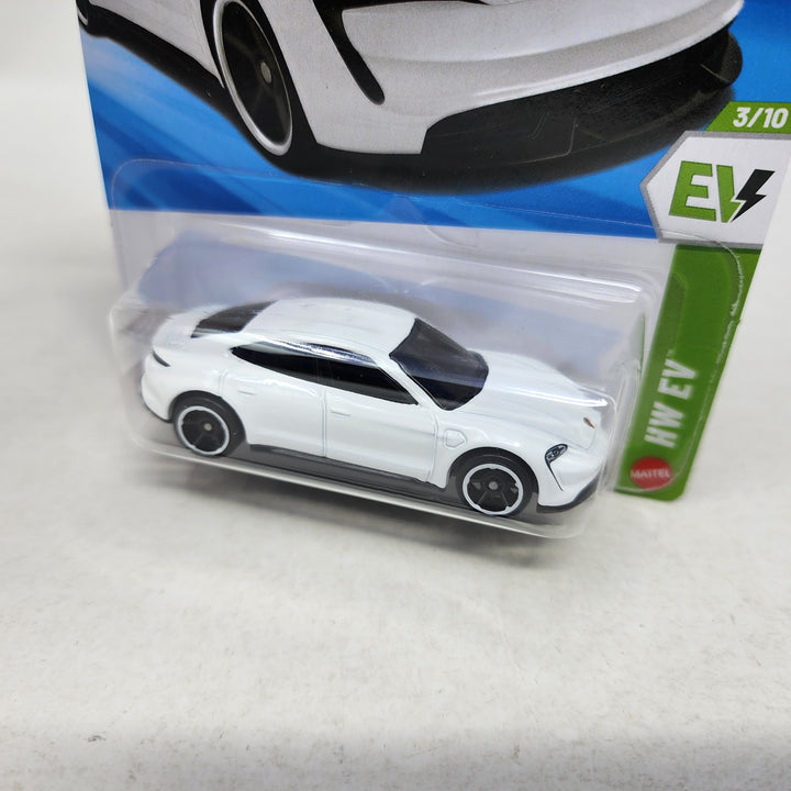 Porsche Taycan Turbo S #34 * WHITE * 2026 Hot Wheels Case B