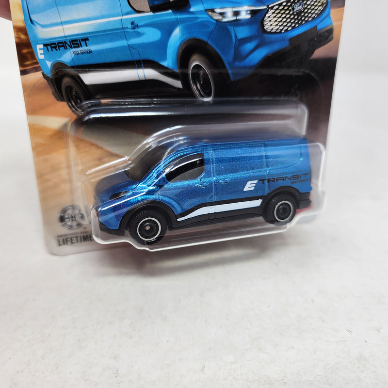 2023 Ford E-Transit Custom 