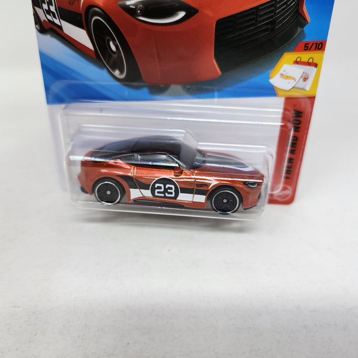 2023 Nissan Z #121 * Burnt Orange * 2026 Hot Wheels Case D