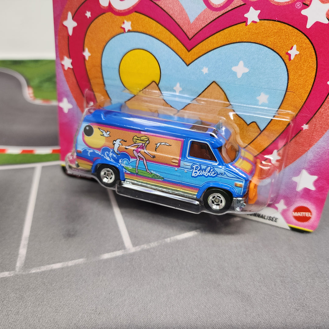 GMC Panel Van BARBIE * 2026 Hot Wheels Pop Culture Case Q