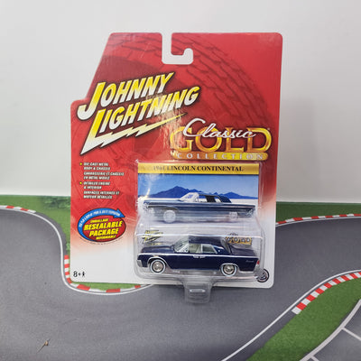 65 Falcon Sedan Delivery * Johnny Lightning Thirteen Customs